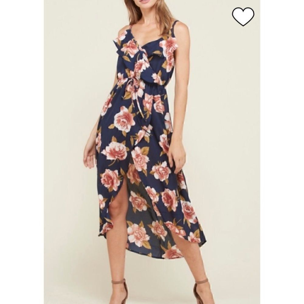 HEART & HIPS RUFFLE V-NECK FLORAL OPEN FRONT SPLIT
MAXI WRAP DRESS